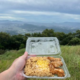 ここで朝飯　