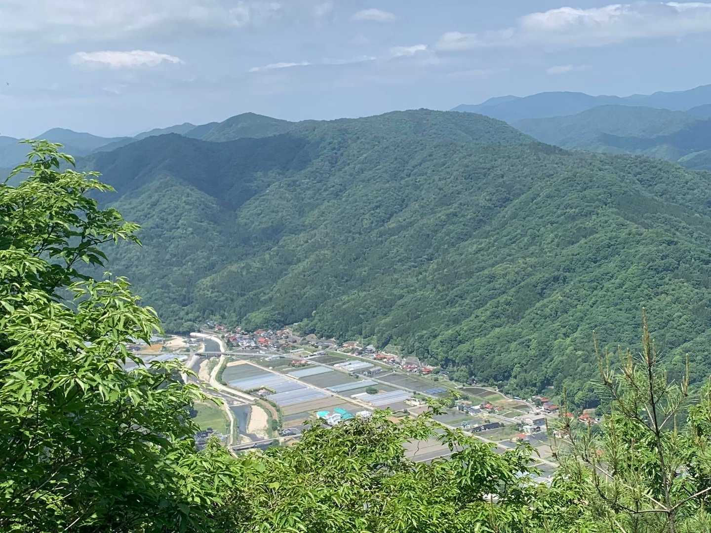 神ノ倉山登山道入口　-神ノ倉山-あべが峠 縦走コースの写真