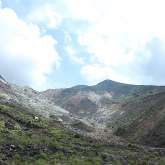 こっちから見る星生山は新鮮