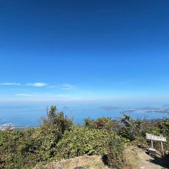 二丈岳山頂
711.4m
