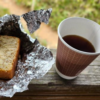 みきちゃんお手製の🍎ケーキにコーヒー☕😃☀️
とても美味しかった、ご馳走さまです😌💓