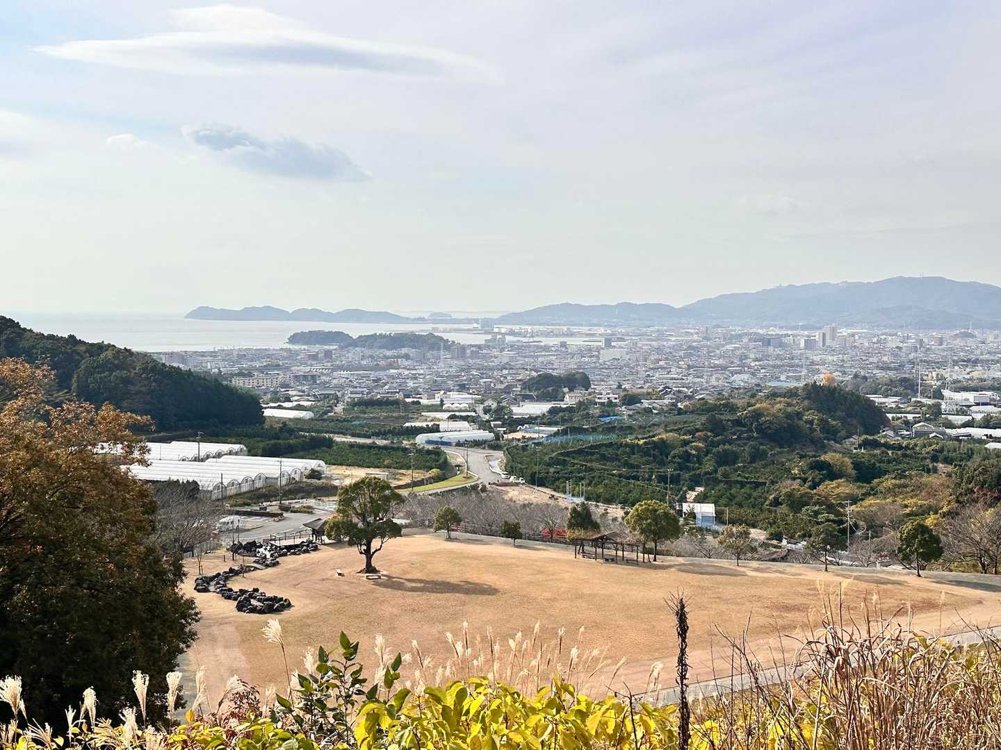 とよおか湖の真ん中の橋から📸