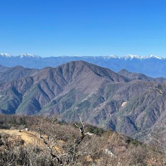 雪を被った南アルプスの山々も美しい