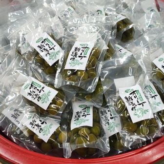 ロープウェイ頂上駅のお土産売場に戻る