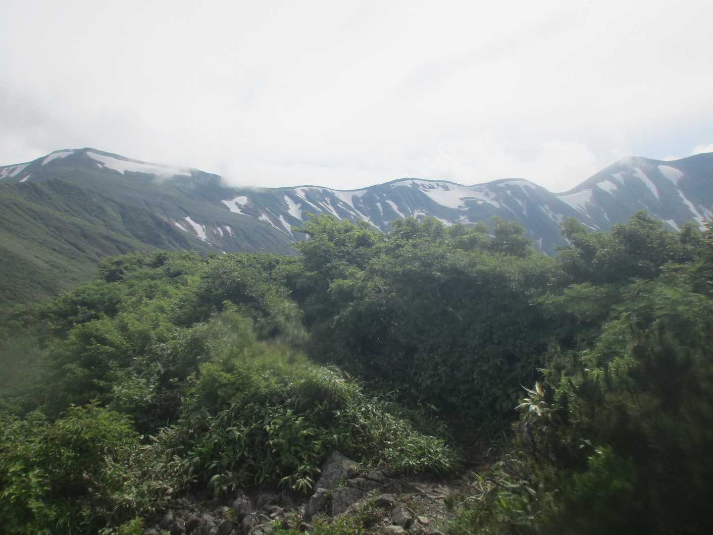 清太岩山から稜線