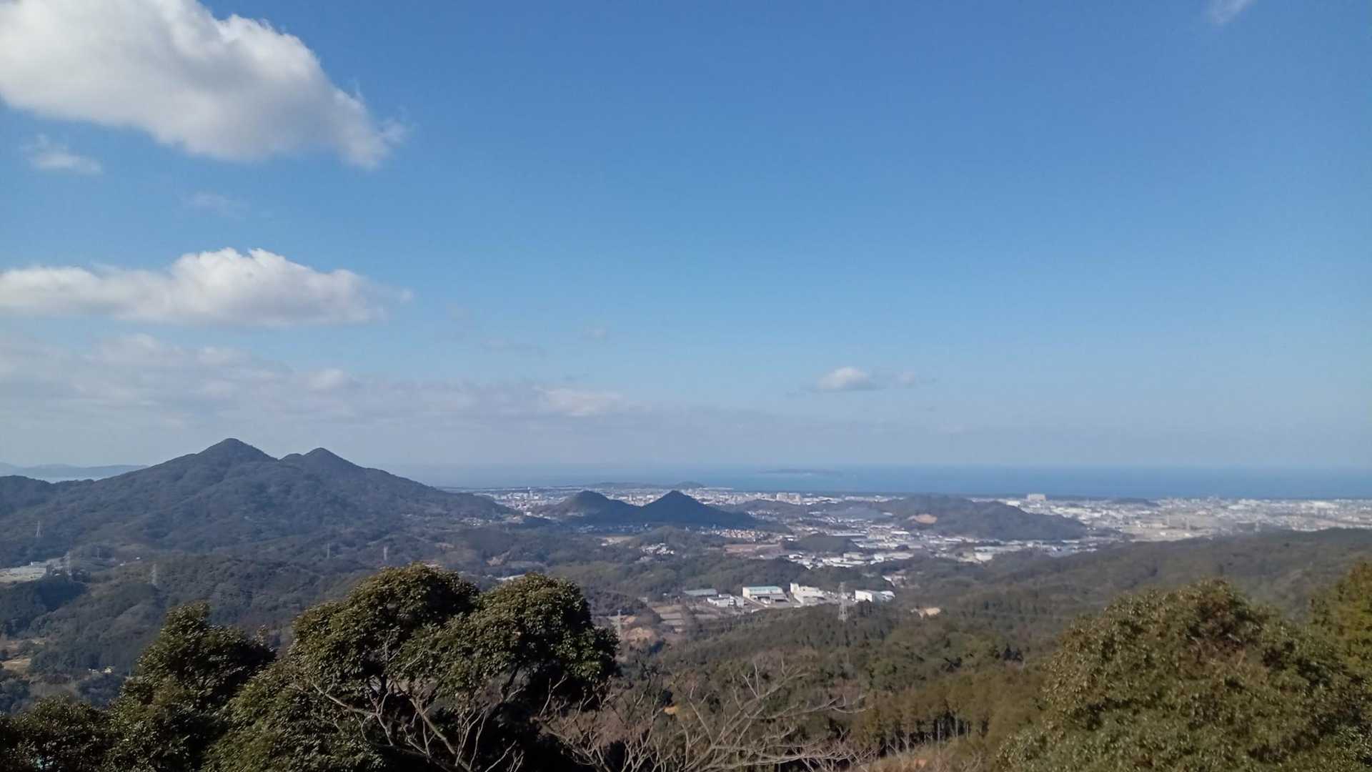 玄界灘の小島までよく見渡せます🌊