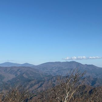 額取山山頂　安達太良山がくっきり見える