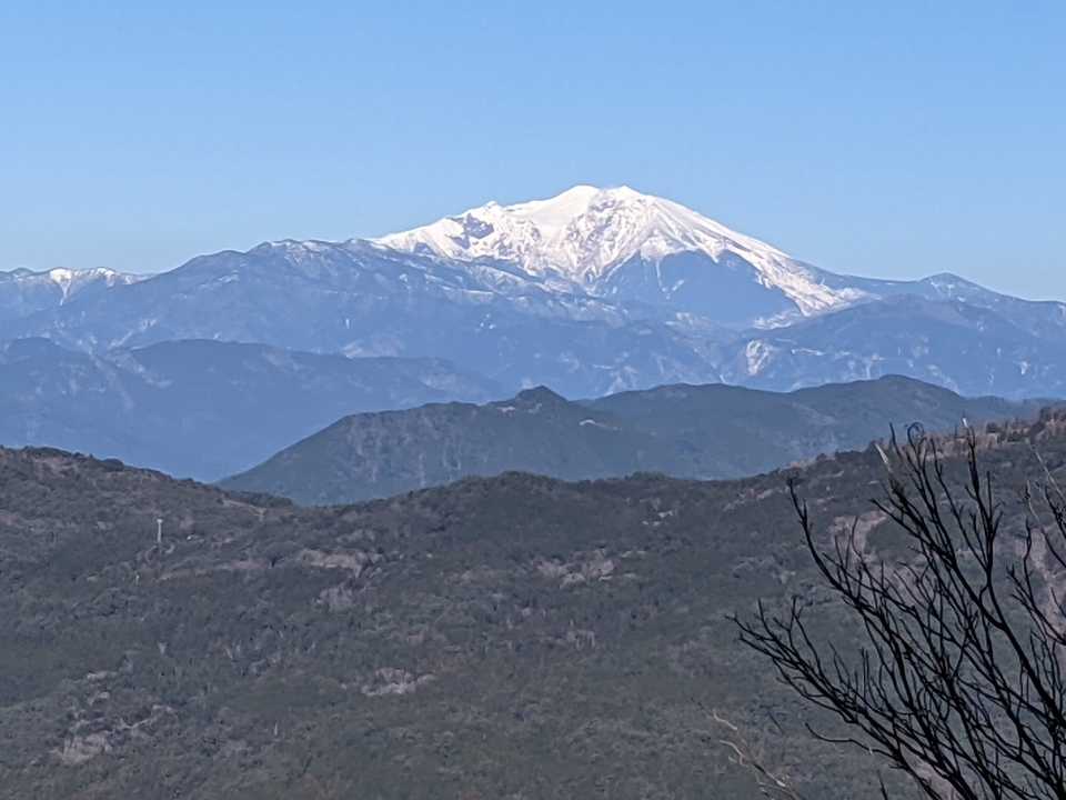 御嶽山バ～ンと見えました。