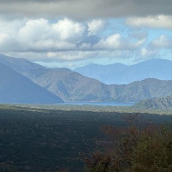 三湖台から本栖湖