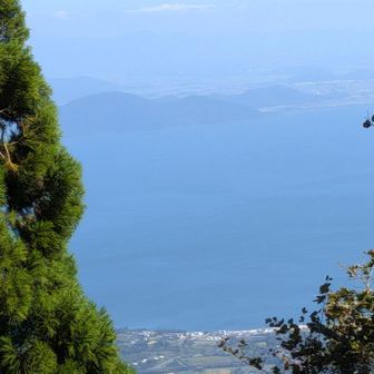 北比良峠から
青い海の琵琶湖