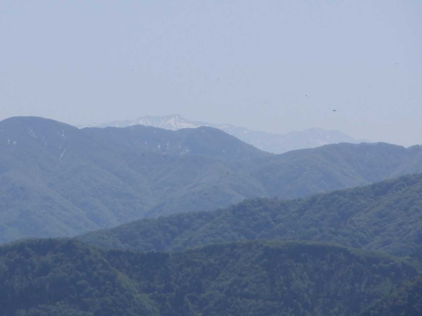 別山～三ノ峰
別山の右手前が越前甲
