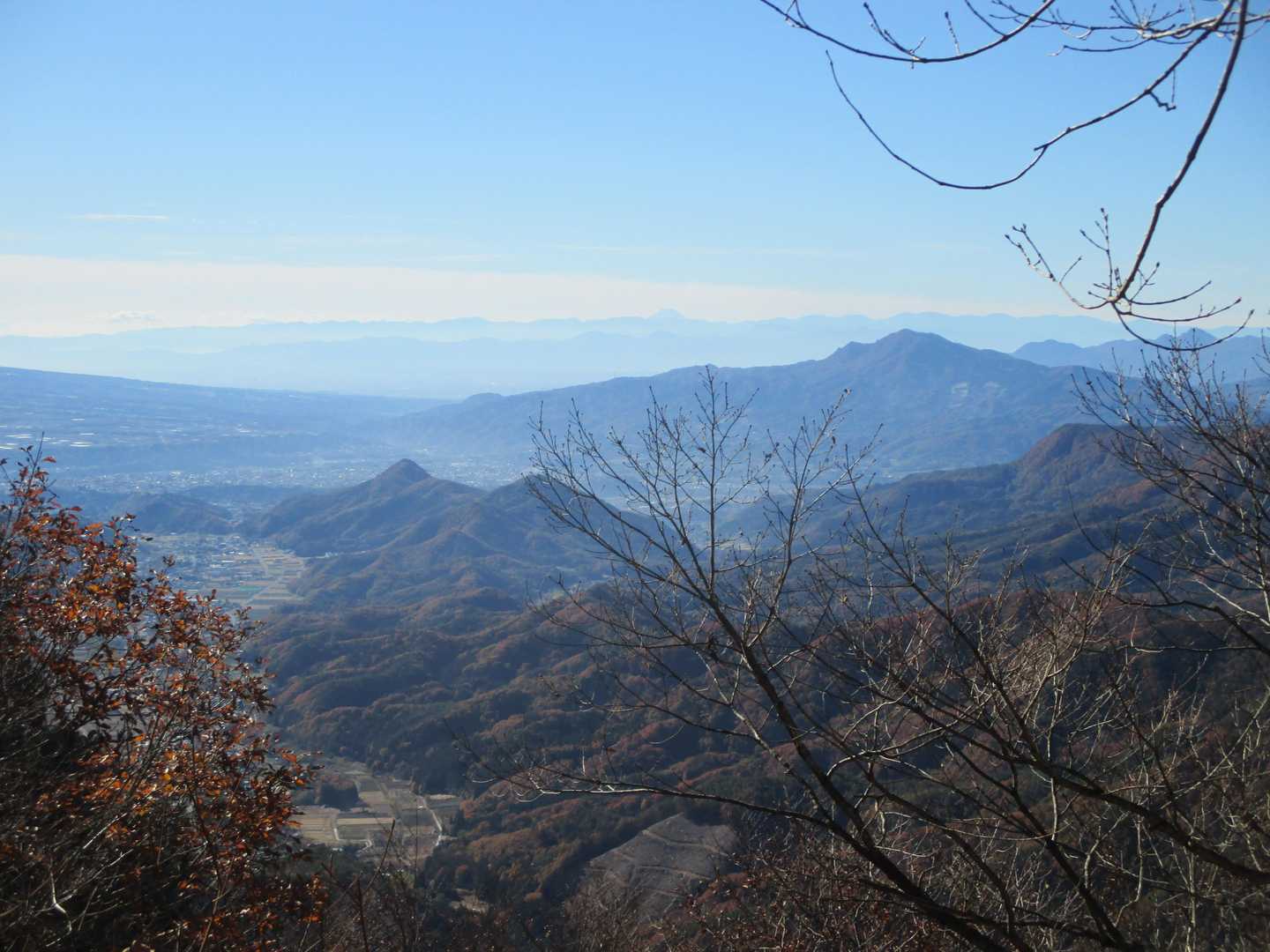 関東平野方向の展望が開けている
その先には