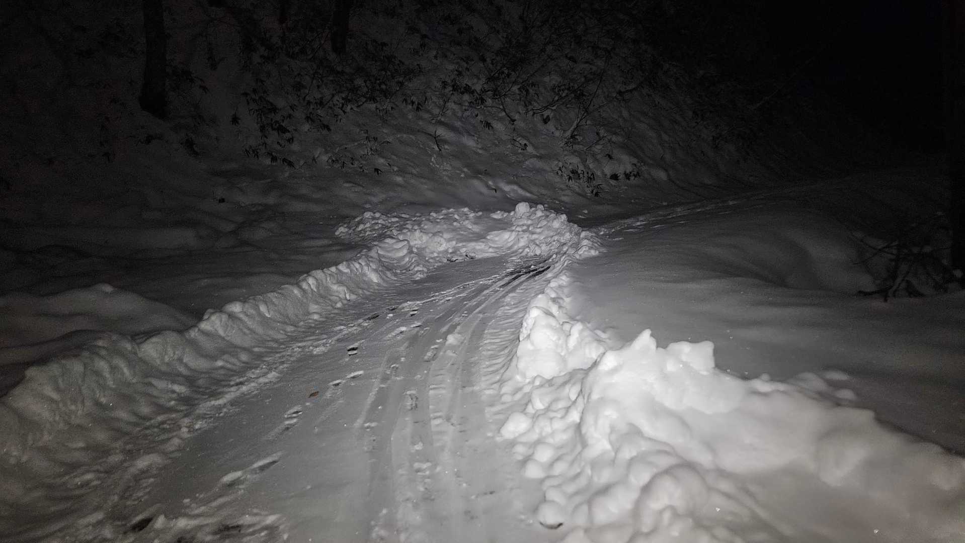 雨量計の所まで除雪されてました
