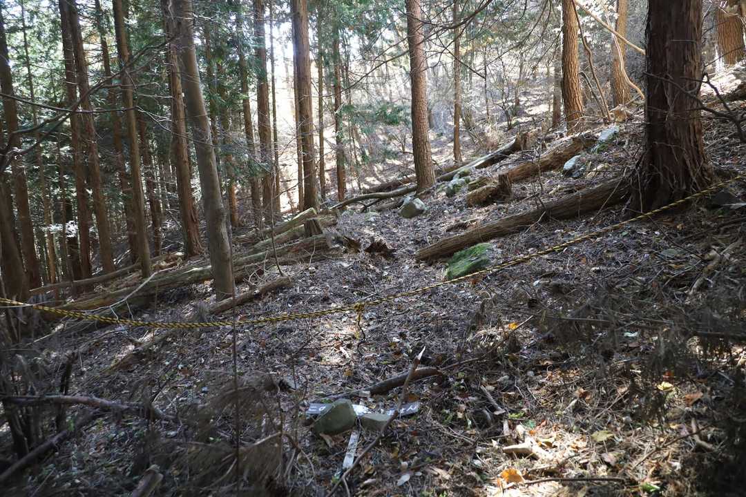 通行止めロープ