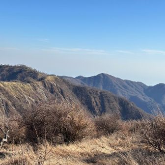 目指せ丹沢山
でも正面は塔ノ岳