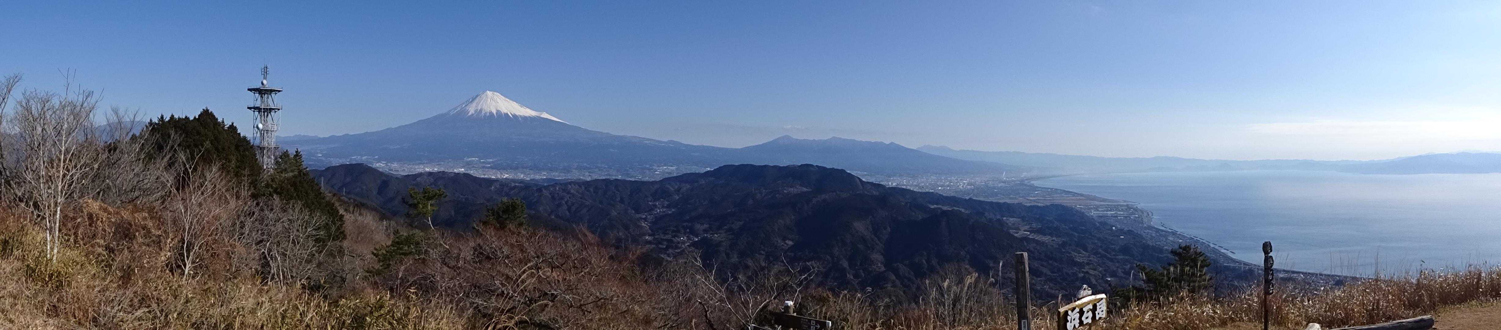 パノラマで

ガサガサなにがいたのかな。