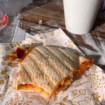 雪山でコナコーヒー☕️とピザ🍕️のおもてなし🤩️