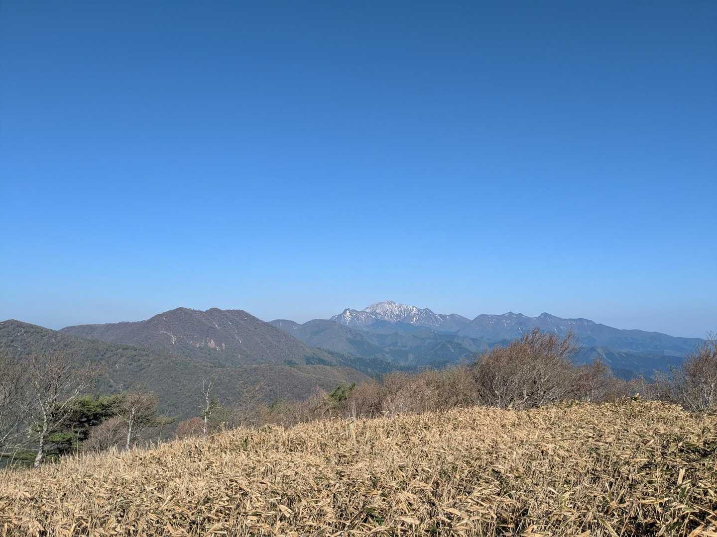 中蒜山に向かう途中、まだ雪がある大山に目を奪われました！