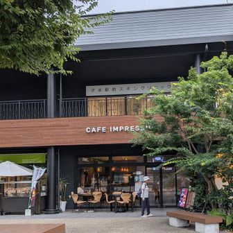 お腹も空いたし疲れたので先ずは．．．
隣の La Poeme（ポエムー洋菓子･製パン･喫茶のお店です）で休憩＆燃料補給！
https://www.instagram.com/poem_zama/