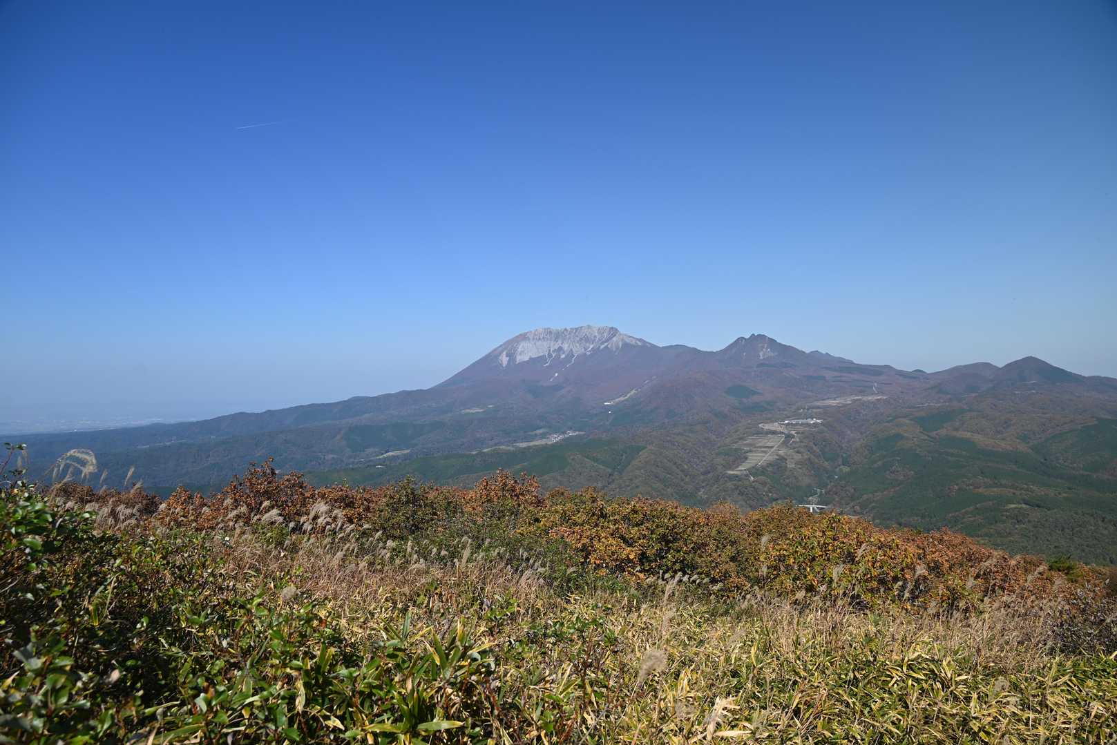 三平山登山口-三平山-穴ヶ乢-朝鍋鷲ヶ山-穴ヶ乢入口 往復コースの写真
