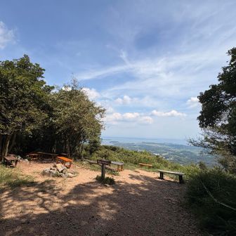 神石山