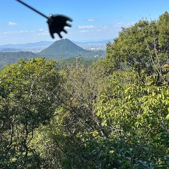 三上山見えたー

✋でツンツン
マーキーさんがもってた🕸破壊装置
教えて貰ったので早速手に入れてきました🤣