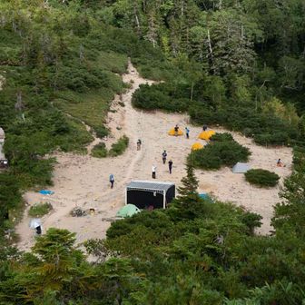 太郎平キャンプ場のテントはこの日も空いていた
