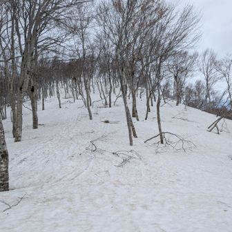まずは黒倉山へ