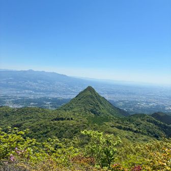 いつも鍛えていただく水沢山を見納めて下山します〜