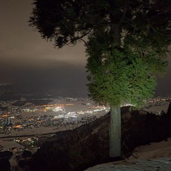 雲が低くなってきてました👀
車の所に着いたら雨が降ってきて濡れずにすみました(^_^;)