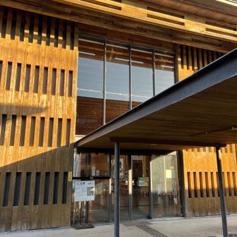 熊野古道センター駐車場で終了。中はヒノキの良い香りがしました。伊勢路のパンフレットなどあります。