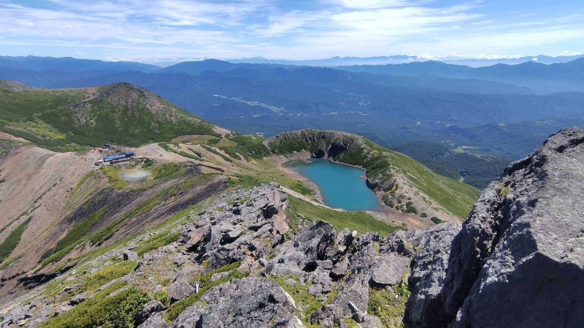 お！摩利支天から下るところで三ノ池