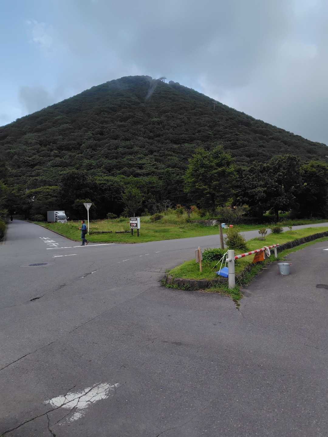 烏帽子岳登山口-烏帽子岳登山口バス停-榛名高原学校入口バス 周回コースの写真