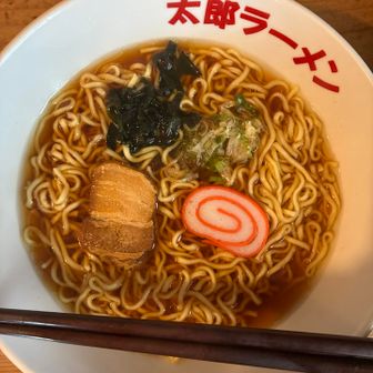 太郎平小屋でランチ。間に合った。13時まで。
