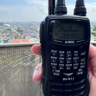衣浦臨海鉄道の貨物列車を展望台から見ようと思ったけど惜しくも間に合わず
無線で東成岩駅の入換を聴く
偶然、東海指令の交信も入ったんだけどやっぱり山の上はよく電波入るな〜！