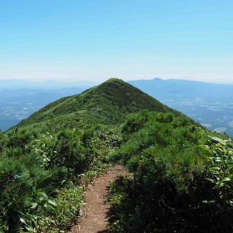 さてせっかくの双耳峰
南峰へGo