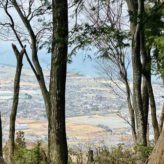 越山から見た富山湾と朝日町
