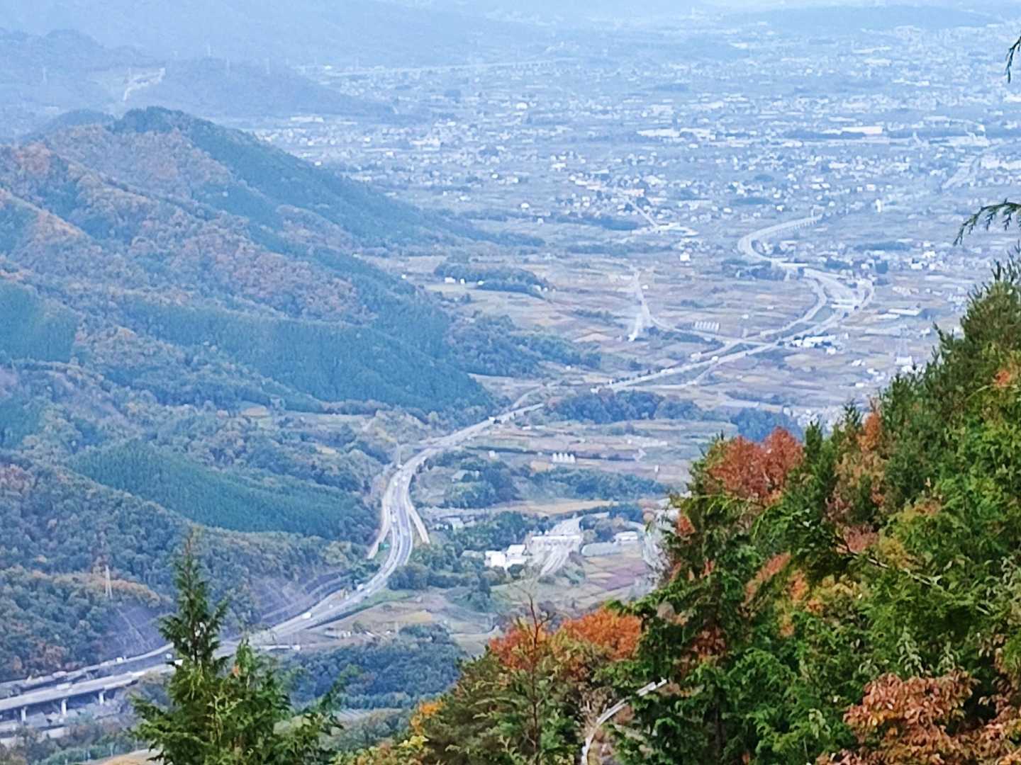 クネクネの中央道