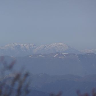 御嶽大権現の裏から