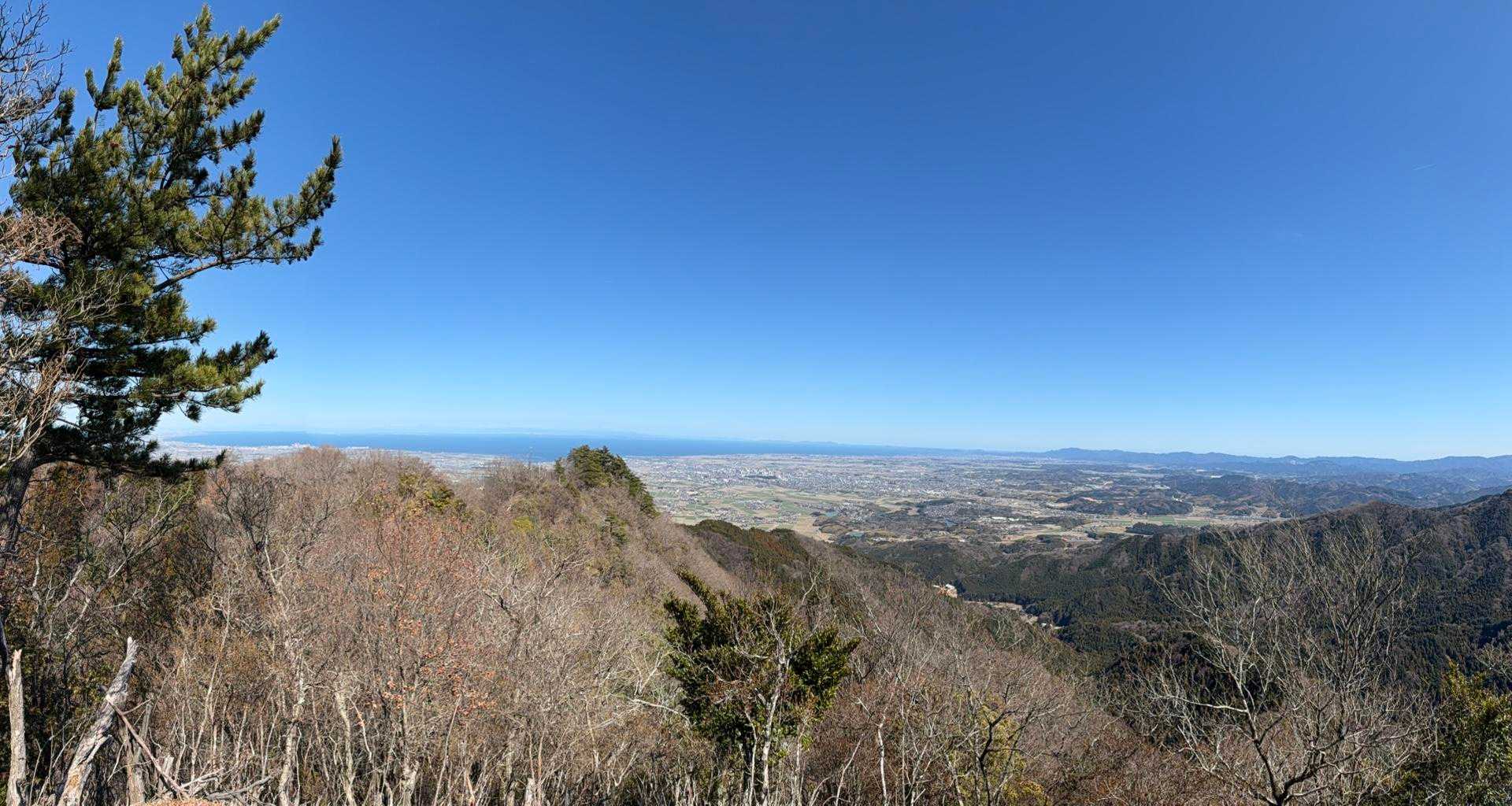 観音岳からのパノラマ、桝形山からも御嶽山が見えましたがここからも見えました