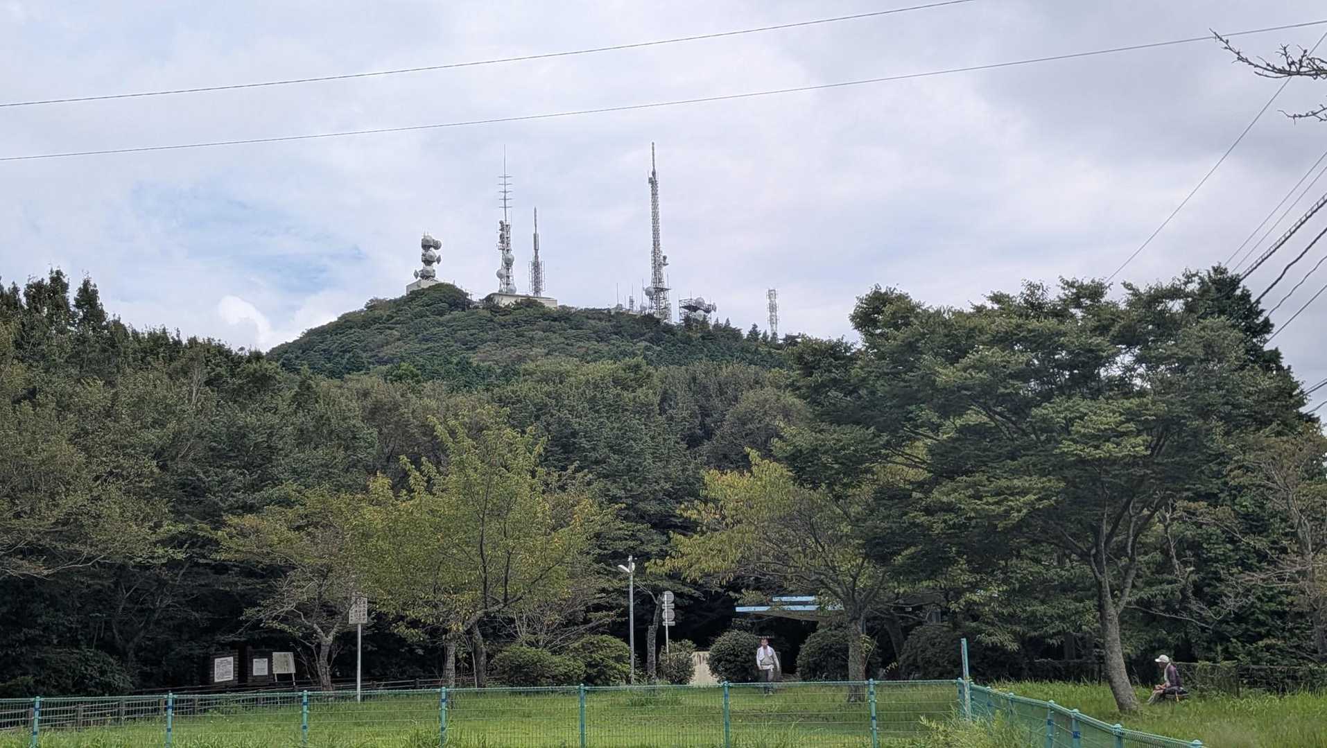 皿倉平