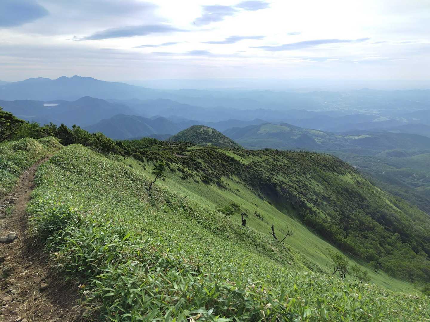 霧降高原レストハウス-小丸山-赤薙山-赤薙奥社跡-一里ヶ曽 往復コースの写真