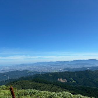 大野城の街と左は…こないだ縦走した牛頸山系ですかね⛰️