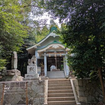 西方寺を通らせていただき、無事下山