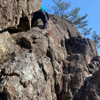 ここさえ降りれれば登れます地蔵岳
ここがちょっと難しい