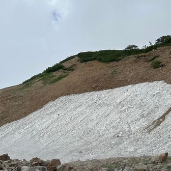 扇雪渓、ひんやりして涼しい、ここは見るだけです