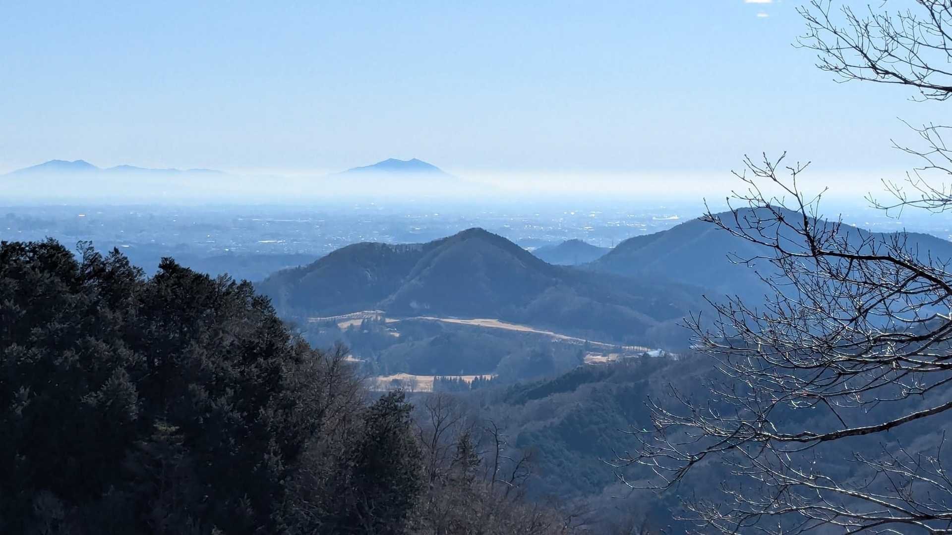 筑波山が雲の上の島状態