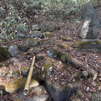 水場は枯れてた。