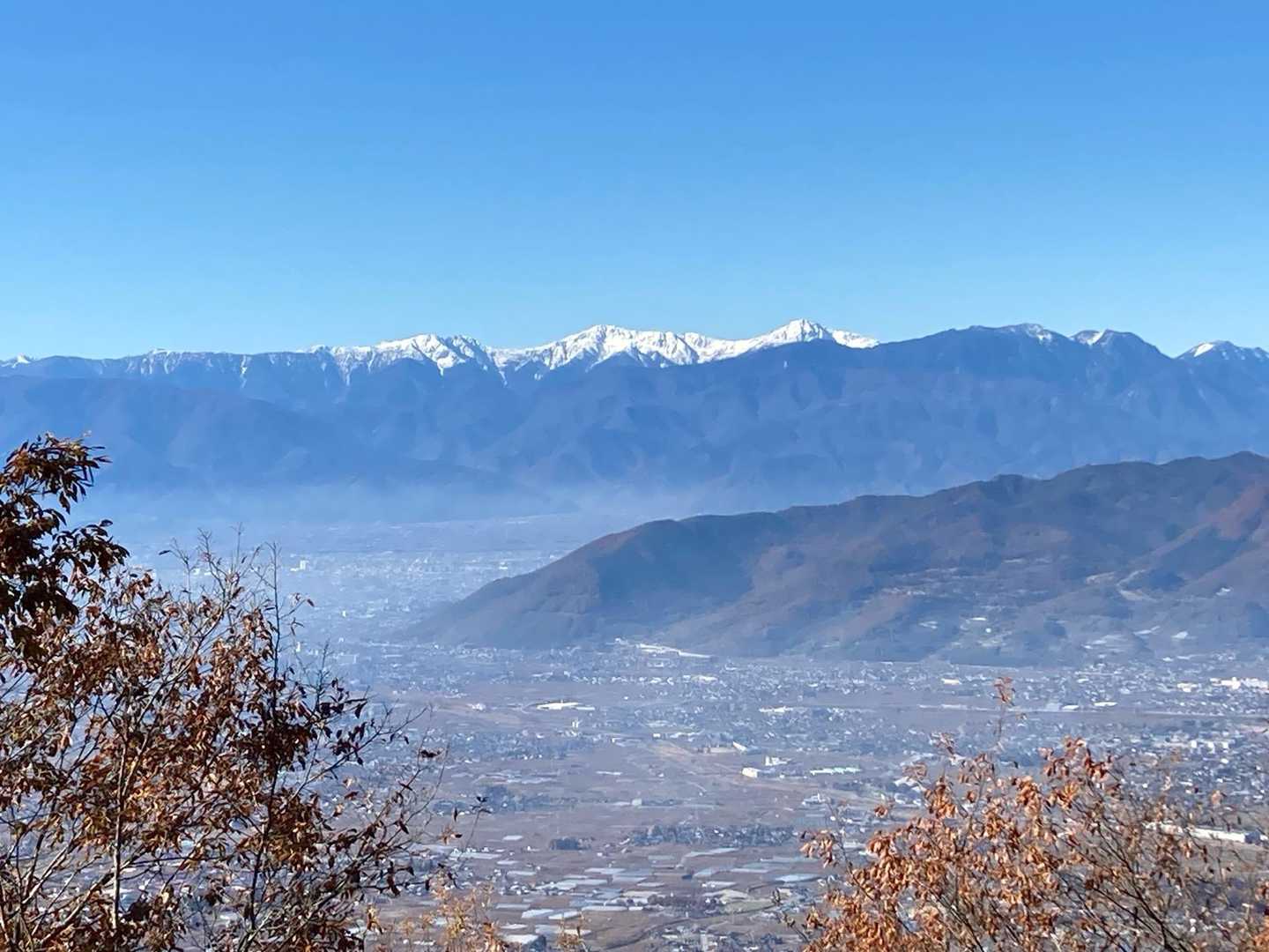 甲府盆地と南アルプス