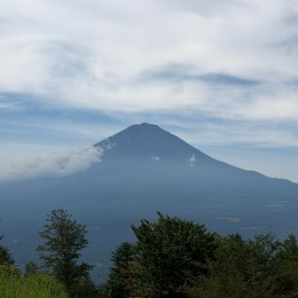 雲が増えて来ましたが、それはそれでいい感じ
